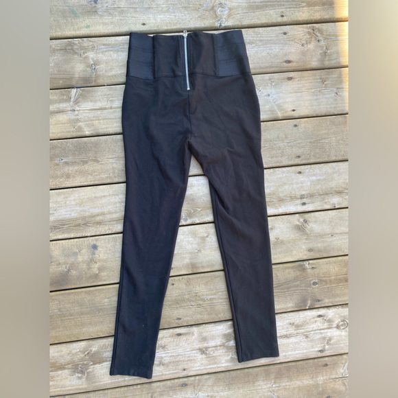 bebe Women's High Rise Black Stretch Leggings Rear Zippered size M - Picture 6 of 12